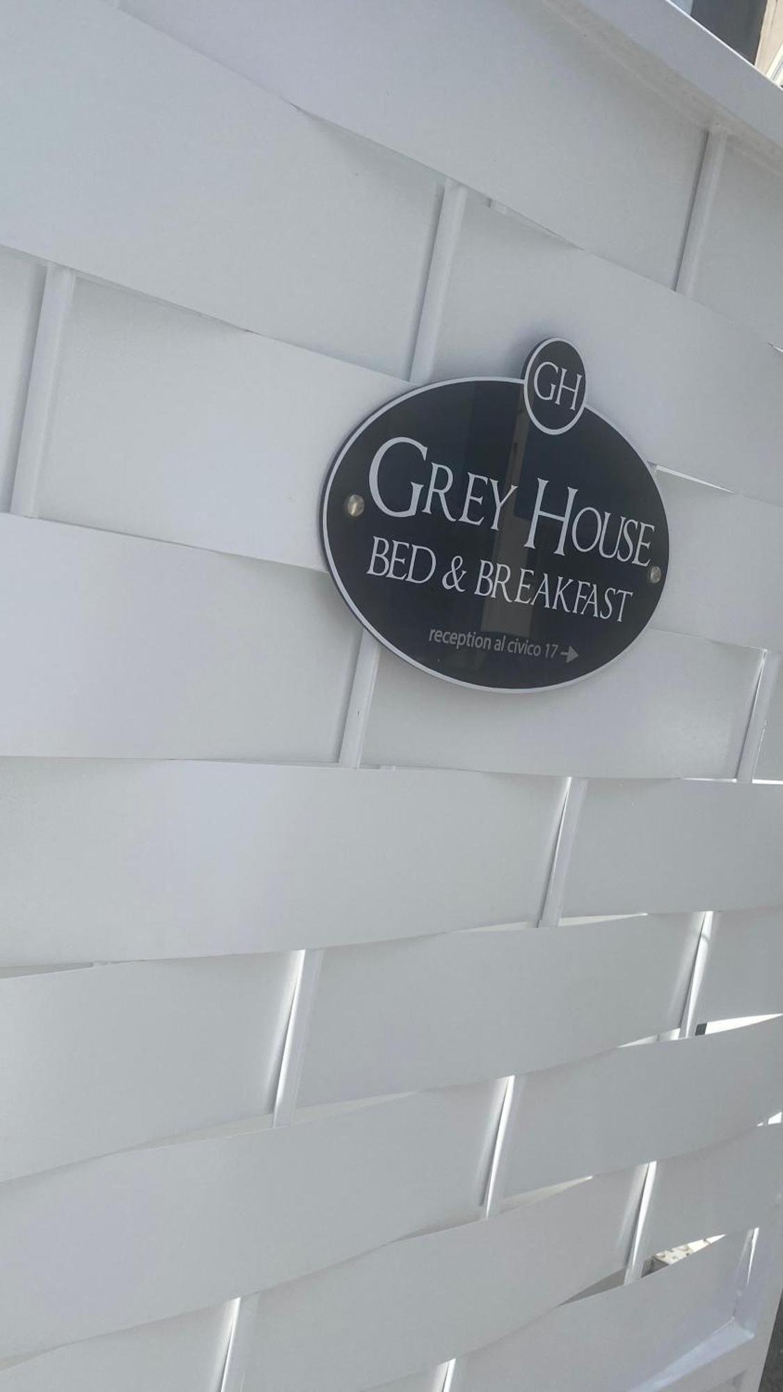 Grey House Bed & Breakfast Latina Esterno foto
